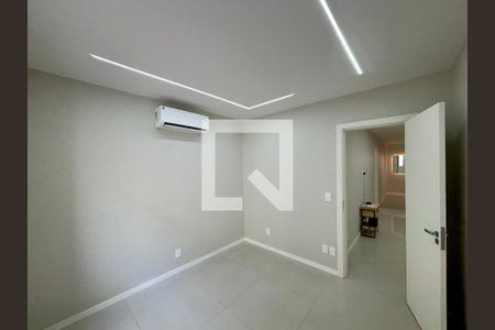 Quarto 1 de apartamento para alugar com 2 quartos, 50m² em Copacabana, Rio de Janeiro