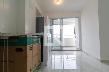 Sala e Cozinha de apartamento para alugar com 2 quartos, 42m² em Vila Centenario, São Paulo