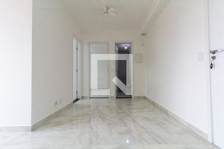 Sala e Cozinha de apartamento para alugar com 2 quartos, 42m² em Vila Centenario, São Paulo