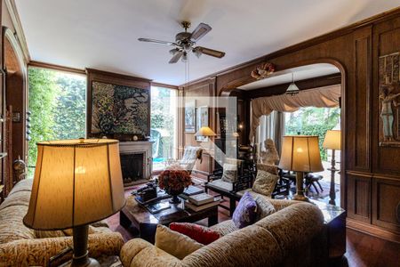 Sala de casa para alugar com 4 quartos, 330m² em Pacaembu, São Paulo