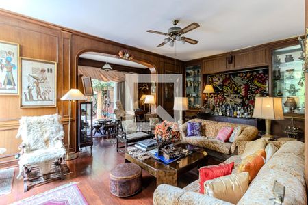 Sala de casa para alugar com 4 quartos, 330m² em Pacaembu, São Paulo