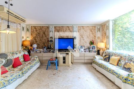 Sala de casa para alugar com 4 quartos, 330m² em Pacaembu, São Paulo