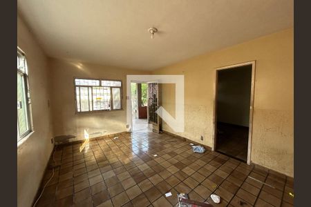 Sala de casa para alugar com 2 quartos, 407m² em Turiaçú, Rio de Janeiro