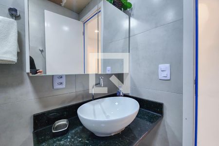 Banheiro  de kitnet/studio para alugar com 1 quarto, 43m² em Centro, Rio de Janeiro