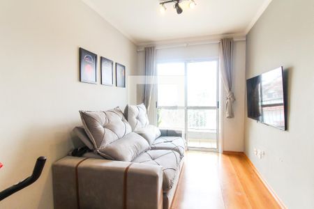 Sala de apartamento para alugar com 2 quartos, 50m² em Vila Taquari, São Paulo