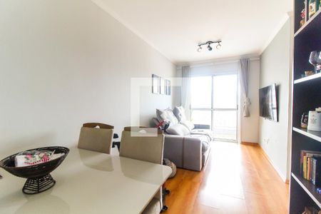 Sala de apartamento para alugar com 2 quartos, 50m² em Vila Taquari, São Paulo