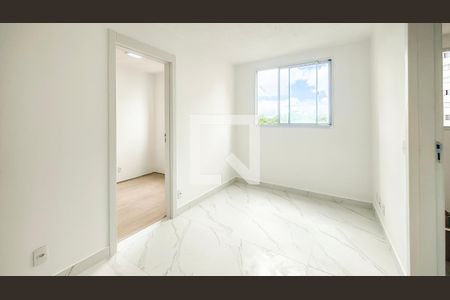 Sala de apartamento para alugar com 2 quartos, 38m² em Usina Piratininga, São Paulo