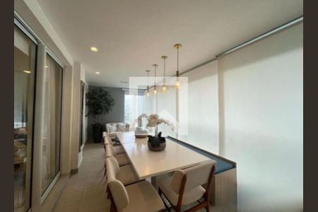 Apartamento à venda com 3 quartos, 134m² em Vila Anastácio, São Paulo
