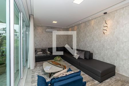 Sala 1 de casa de condomínio para alugar com 4 quartos, 529m² em Gran Park, Vespasiano