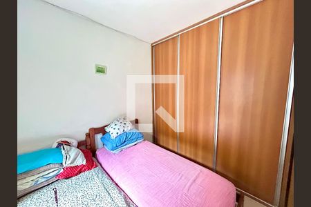 Quarto 2 de casa à venda com 6 quartos, 250m² em Jardim Almeida Prado, Guarulhos