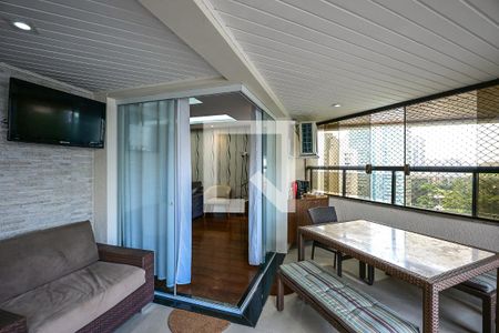 Varanda de apartamento à venda com 4 quartos, 213m² em Vila Andrade, São Paulo