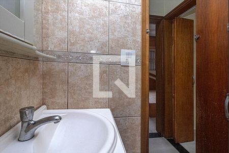 banheiro social_4 de apartamento para alugar com 3 quartos, 62m² em Vila Moraes, São Paulo