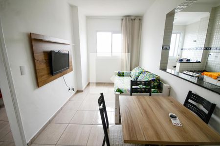 Sala de apartamento para alugar com 1 quarto, 40m² em Vila Tupi, Praia Grande