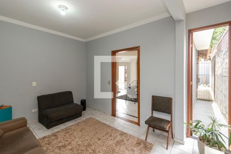 Sala de TV de casa para alugar com 3 quartos, 180m² em Parque Maria Helena, São Paulo