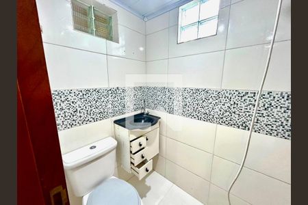 Banheiro de casa para alugar com 2 quartos, 60m² em Parque Continental Ii, Guarulhos
