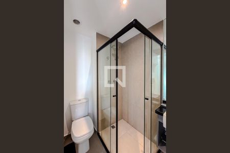 Banheiro de kitnet/studio para alugar com 1 quarto, 22m² em Paraíso, São Paulo