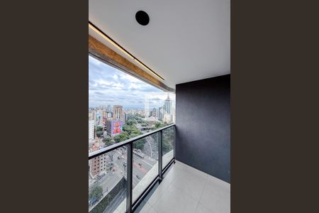 Varanda de kitnet/studio para alugar com 1 quarto, 22m² em Paraíso, São Paulo