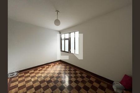 Sala  de apartamento para alugar com 2 quartos, 110m² em São João, Porto Alegre