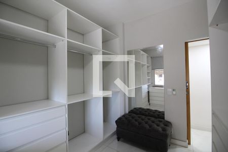 Quarto 1/ Closet de apartamento para alugar com 3 quartos, 100m² em Freguesia (jacarepaguá), Rio de Janeiro