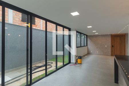Sala de casa à venda com 4 quartos, 266m² em Trevo, Belo Horizonte