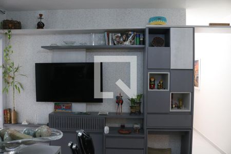 Sala de apartamento à venda com 2 quartos, 70m² em Parque Industrial Tomas Edson, São Paulo