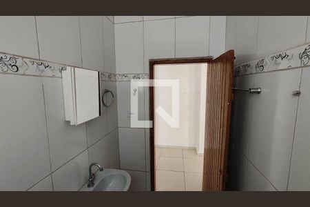 Banheiro de casa para alugar com 1 quarto, 50m² em Cidade Kemel, Poá