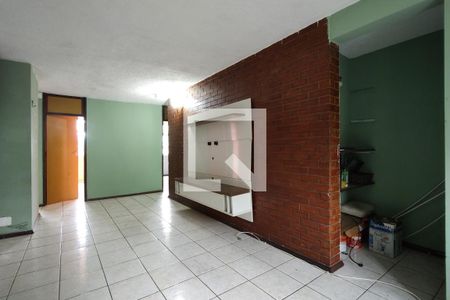 Sala de apartamento para alugar com 3 quartos, 77m² em Jacarepaguá, Rio de Janeiro