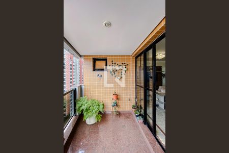 Varanda da Sala de apartamento à venda com 4 quartos, 120m² em Vila Regente Feijó, São Paulo