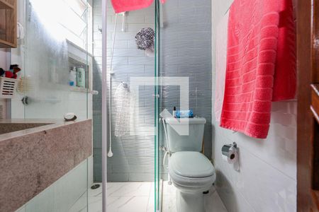 Banheiro da Suíte de casa à venda com 2 quartos, 100m² em Jardim Monte Alegre, Taboão da Serra