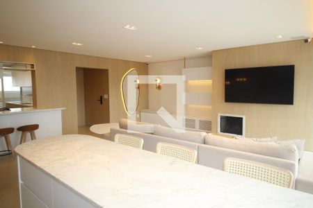 Sala de apartamento para alugar com 3 quartos, 145m² em Petrópolis, Porto Alegre