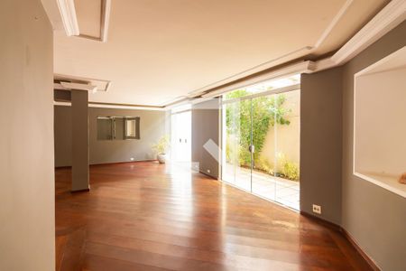 Sala  de casa de condomínio à venda com 4 quartos, 384m² em Continental, Osasco