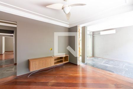 Sala  de casa de condomínio à venda com 4 quartos, 384m² em Continental, Osasco