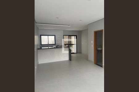 Casa à venda com 3 quartos, 120m² em Vila Gumercindo, São Paulo