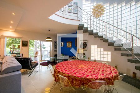 Sala de casa à venda com 4 quartos, 450m² em Vila Eldizia, Santo André