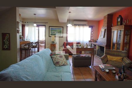 Sala  de casa de condomínio à venda com 5 quartos, 450m² em Nonoai, Porto Alegre