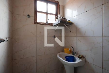 Banheiro da Suíte de casa para alugar com 2 quartos, 64m² em Jardim Julieta, São Paulo