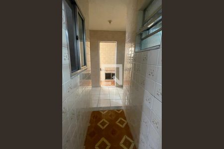 Corredor de casa para alugar com 2 quartos, 120m² em Jardim Tres Marias, Duque de Caxias