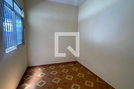 Quarto de casa para alugar com 2 quartos, 120m² em Jardim Tres Marias, Duque de Caxias