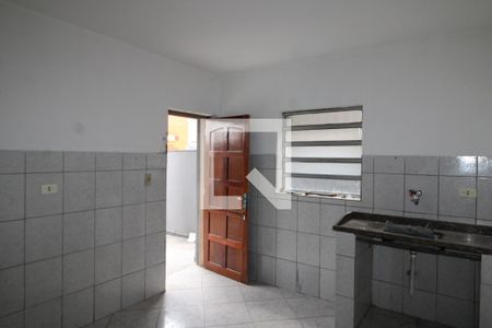 Cozinha de casa para alugar com 3 quartos, 50m² em Vila Romero, São Paulo