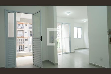 Cozinha de apartamento para alugar com 1 quarto, 44m² em Picanço, Guarulhos