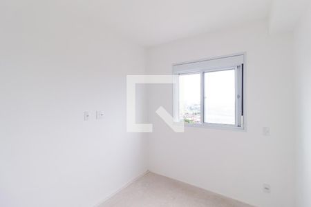 Quarto 1 de apartamento para alugar com 2 quartos, 39m² em Jardim Copiuva, Carapicuíba