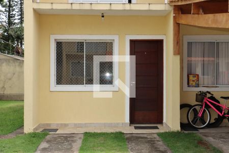 Casa de Condomínio para alugar com 2 quartos, 65m² em Cemucam, Cotia