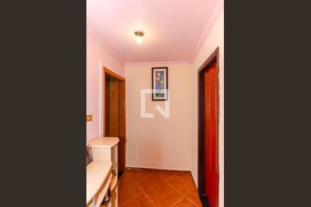 Corredor de casa à venda com 3 quartos, 300m² em Vila Zat, São Paulo