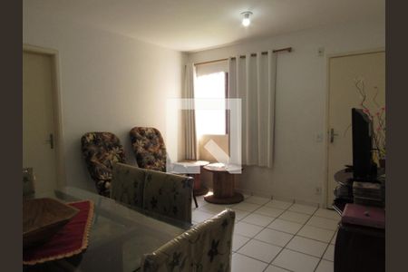 Sala de apartamento à venda com 2 quartos, 60m² em Setor Militar, Osasco