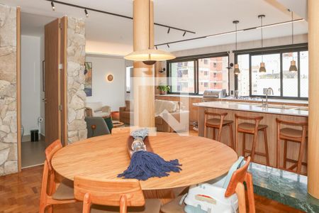 Sala e Cozinha de apartamento à venda com 3 quartos, 131m² em Perdizes, São Paulo