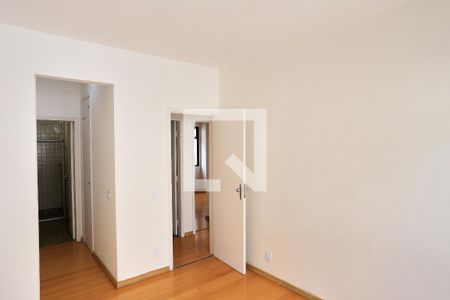 Suíte de apartamento à venda com 4 quartos, 192m² em Santo Antônio, Belo Horizonte