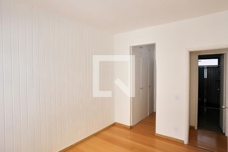 Suíte de apartamento à venda com 4 quartos, 192m² em Santo Antônio, Belo Horizonte