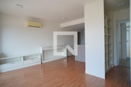 Sala_Quarto  de kitnet/studio para alugar com 1 quarto, 47m² em Floresta, Porto Alegre