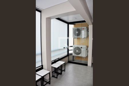 Detalhe - Sala e Sala de Jantar interligada com a Varanda de apartamento para alugar com 4 quartos, 130m² em Jardim Iris, São Paulo