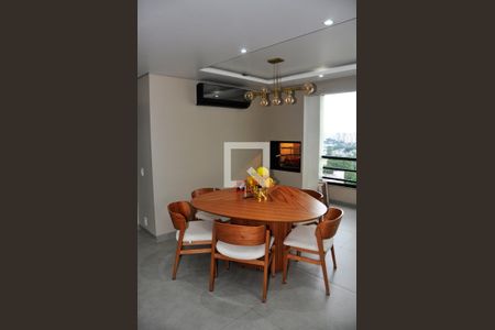 Detalhe - Sala e Sala de Jantar interligada com a Varanda de apartamento para alugar com 4 quartos, 130m² em Jardim Iris, São Paulo